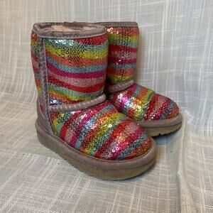 UGG Classic Kids Sequined Rainbow Stripe Boots 7 toddler Good Condition Cozy